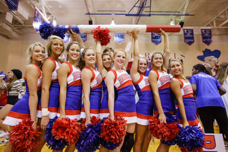 226_vestaviahillscheer-e1566575987430.jpg